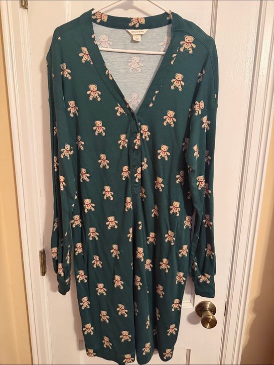Vera Bradley Other - Vera Bradley Teal Green Top with Tan Teddy Print